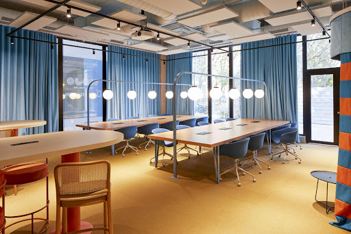 Wojo Coworking Barcelona Poblenou - Alquiler oficinas y salas de reuniones